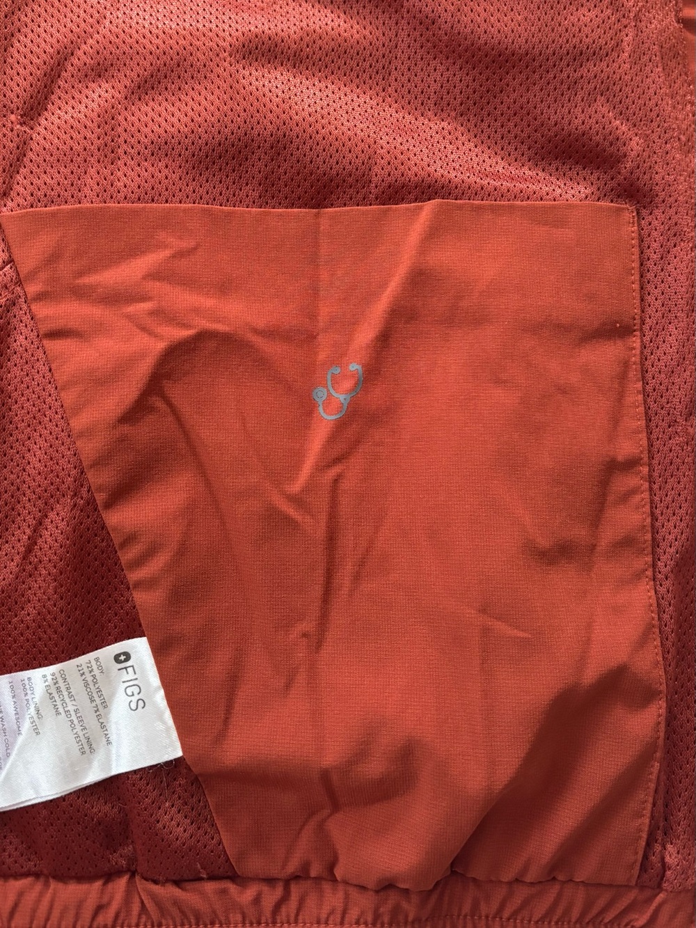FIGS On-Shift Sydney Performance Scrub Jacket Auburn Size Small - Picture 10 of 13